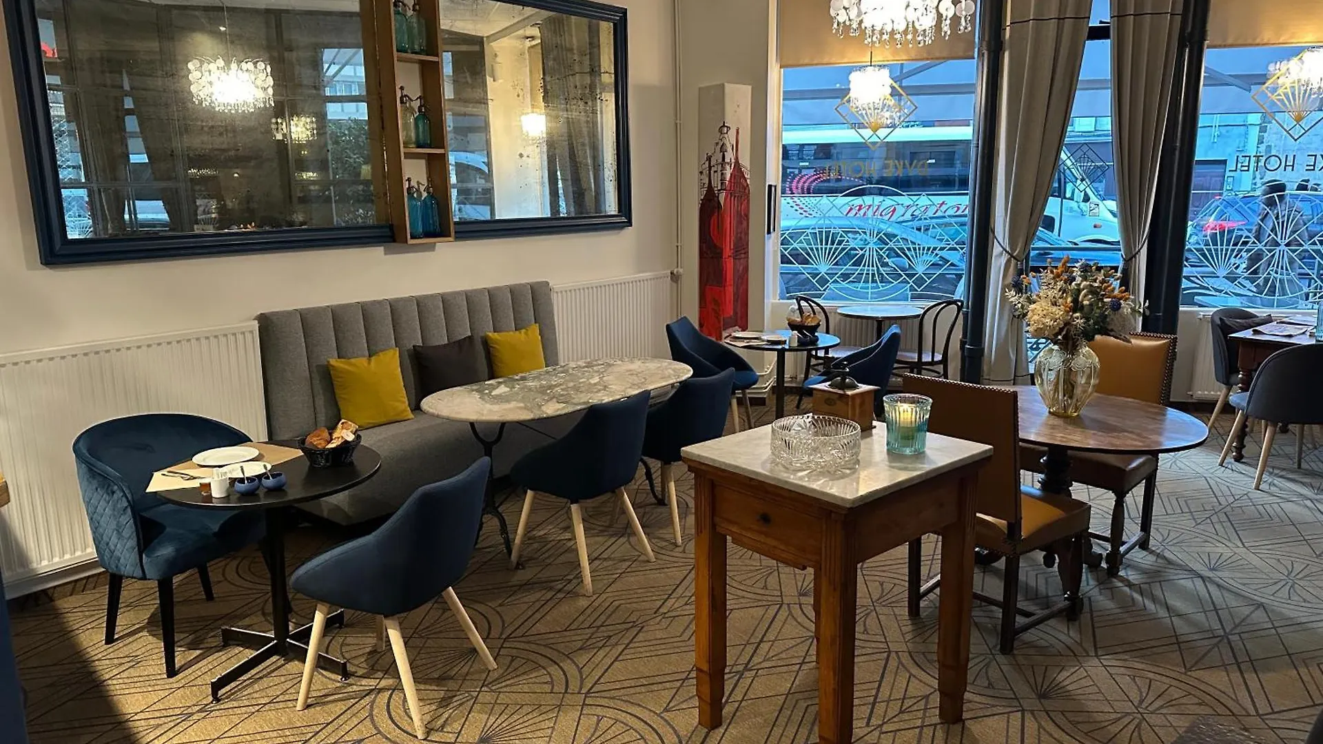 Dyke Hotel Le Puy-en-Velay 2*,  France